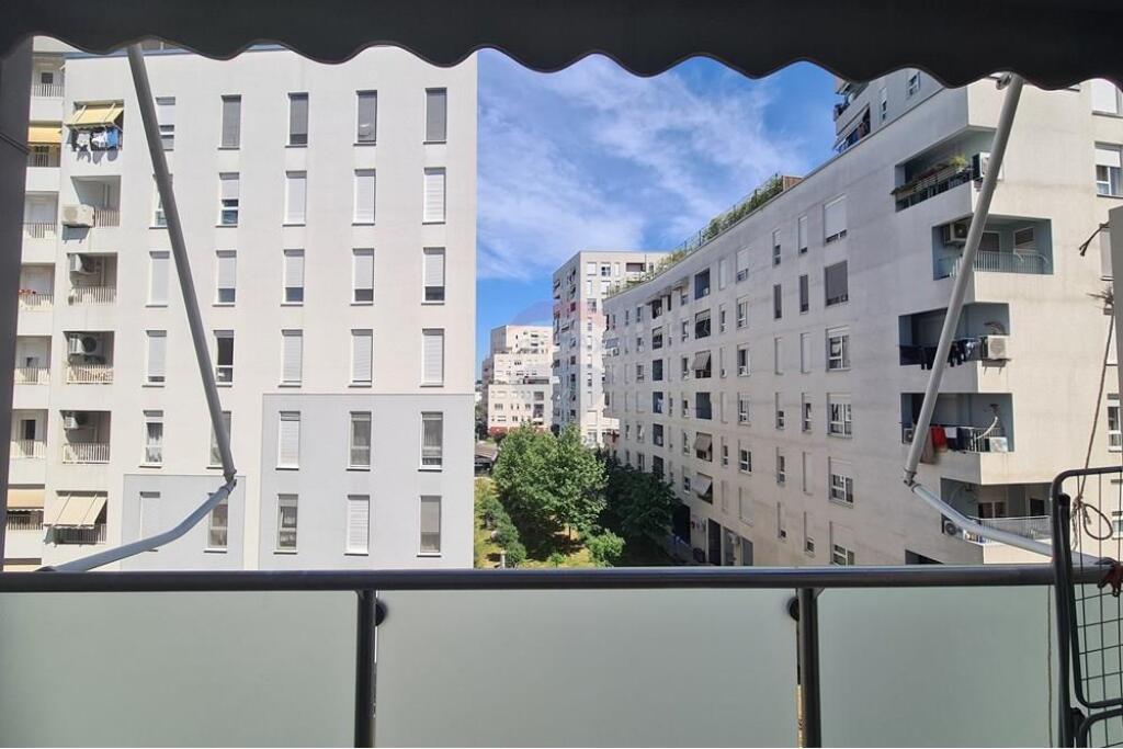Apartment for sale at 21 December!