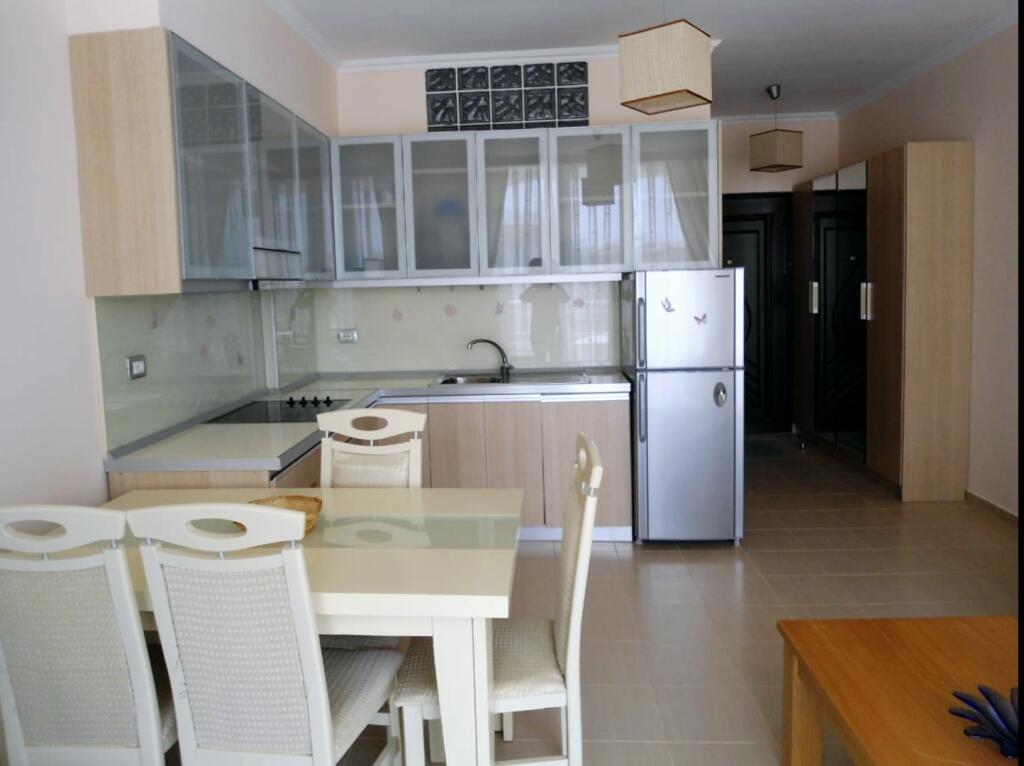 1+1 Apartment Dry Lake (Parking)
