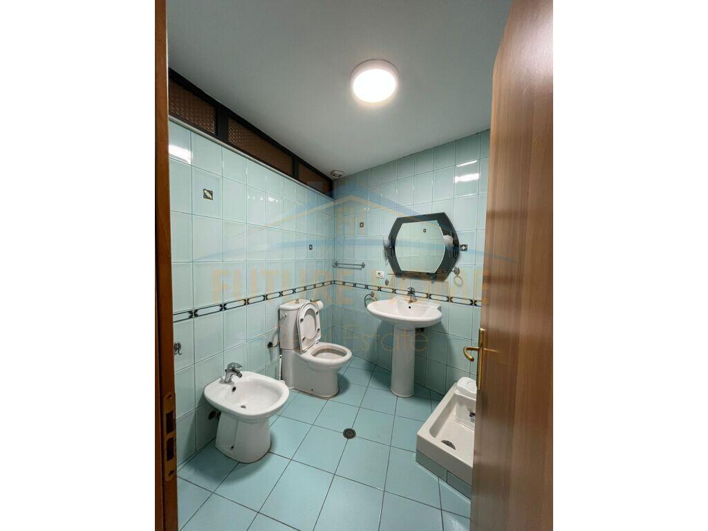 Rent, Apartment 2+1+2, Center