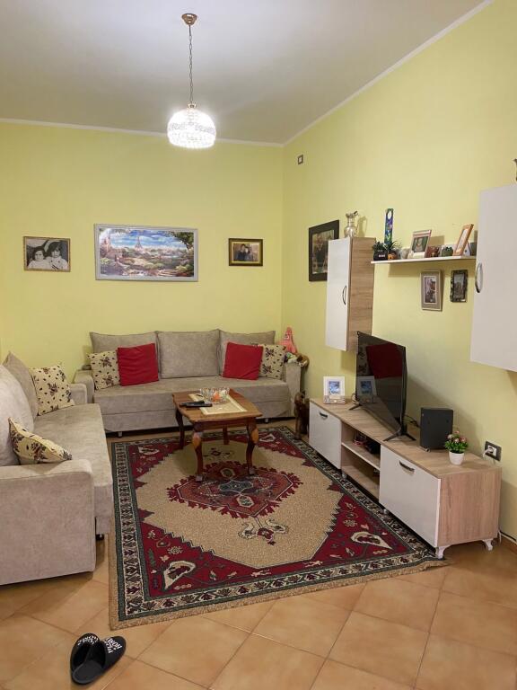 Apartment 1+1 for rent behind the Besnik Sykja gym near Vasil Shanto.