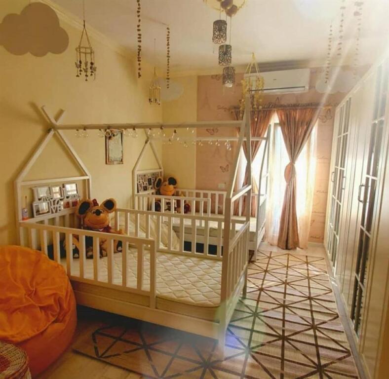 For sale super apartment 2+1+2 at the Train Station, Siri Kodra street