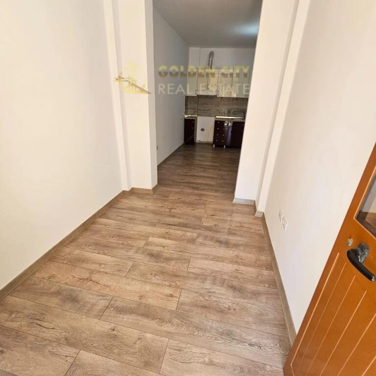 Vendesi Appartamento 2+1 – Spiaggia, Durazzo (Vicino all'Hotel Antalja)