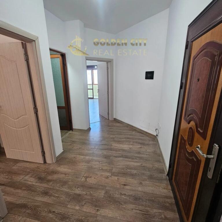 Vendesi appartamento 2+1 Spiaggia Durazzo (Vicino all'Hotel Antalias)