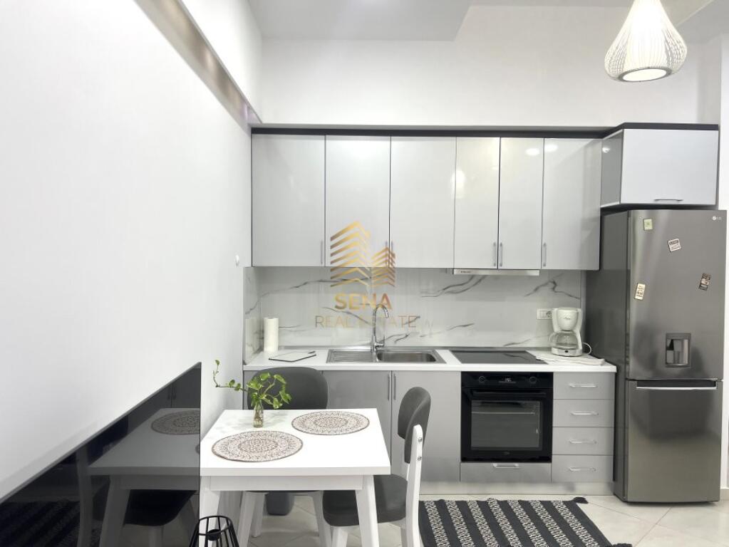 Qira, Apartament 1+1+BLK, Kopshti Botanik
