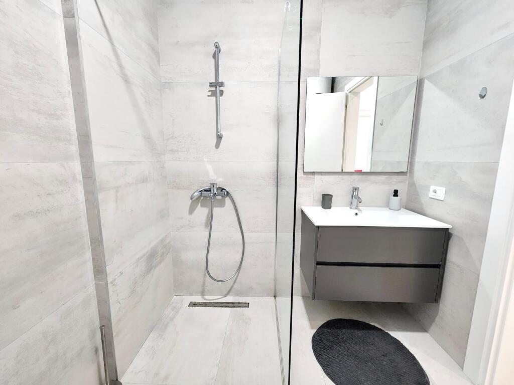 For sale: 2+1+2wc & Garage 📍Liqeni i Thate - Kompl. Fz || 100% New