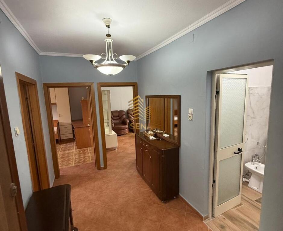 Shitet, Apartament 2+1, Ali Demi