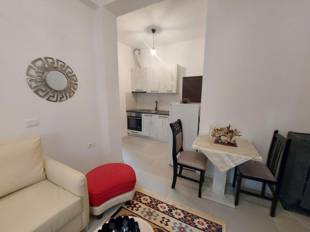 Rent! Entrance 1+1, 5 Maji Street