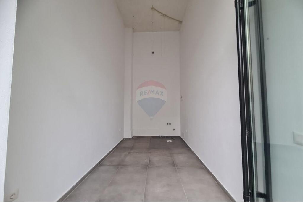 Office for rent in the Center!