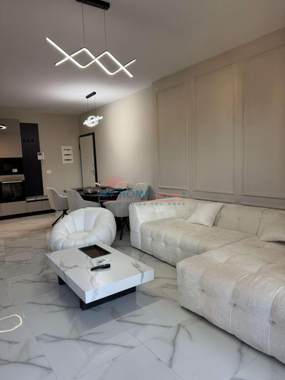 Appartamento 3+1 in affitto presso Tirana Garden Building