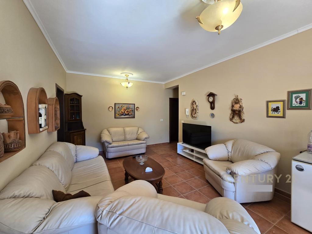 For Sale Apartment 3+1+2+Garage in Golem!
