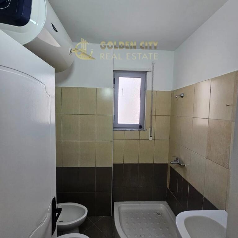 🏖️ APPARTAMENTO LUSSUOSO 2+1+2 IN SPIAGGIA – COMPLESSO “EKA”, DURAZZO 🏡 📍 Posizione: Complesso EKA, Spiaggia, Durazzo