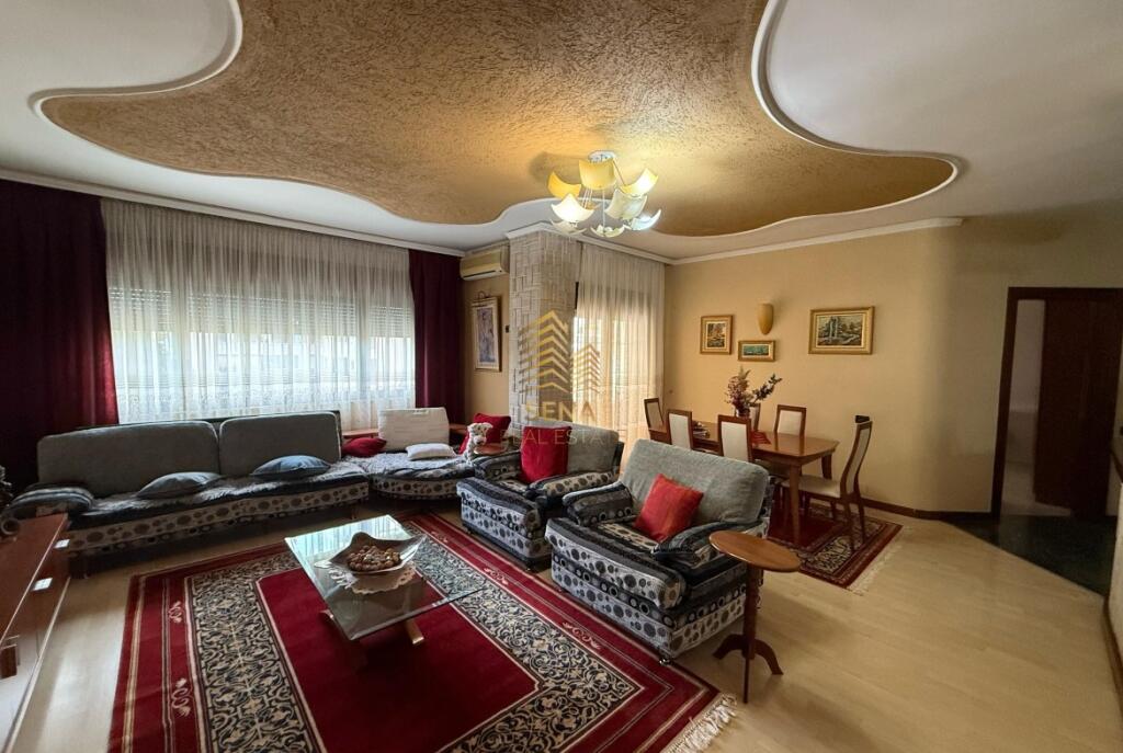 Qira, Apartament 2+1+2, Rruga Elbasanit – Stadiumi 'Air Albania'