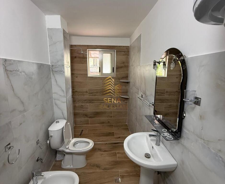 Shitet, Apartament 2+1, Ali Demi