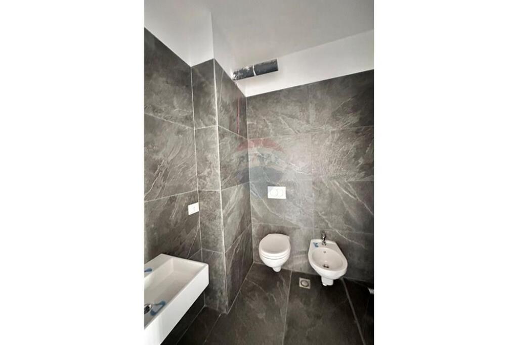Apartment in Complex