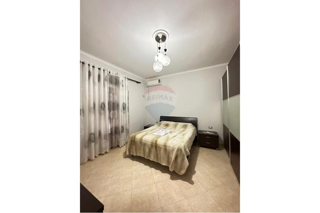 Villa - For Rent + parking space
