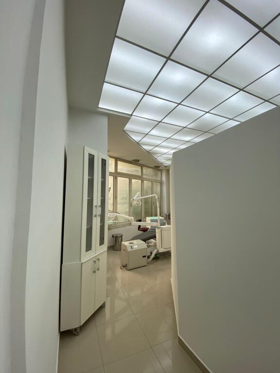 Complete environment for dental clinic for rent in Don Bosko, viva marker