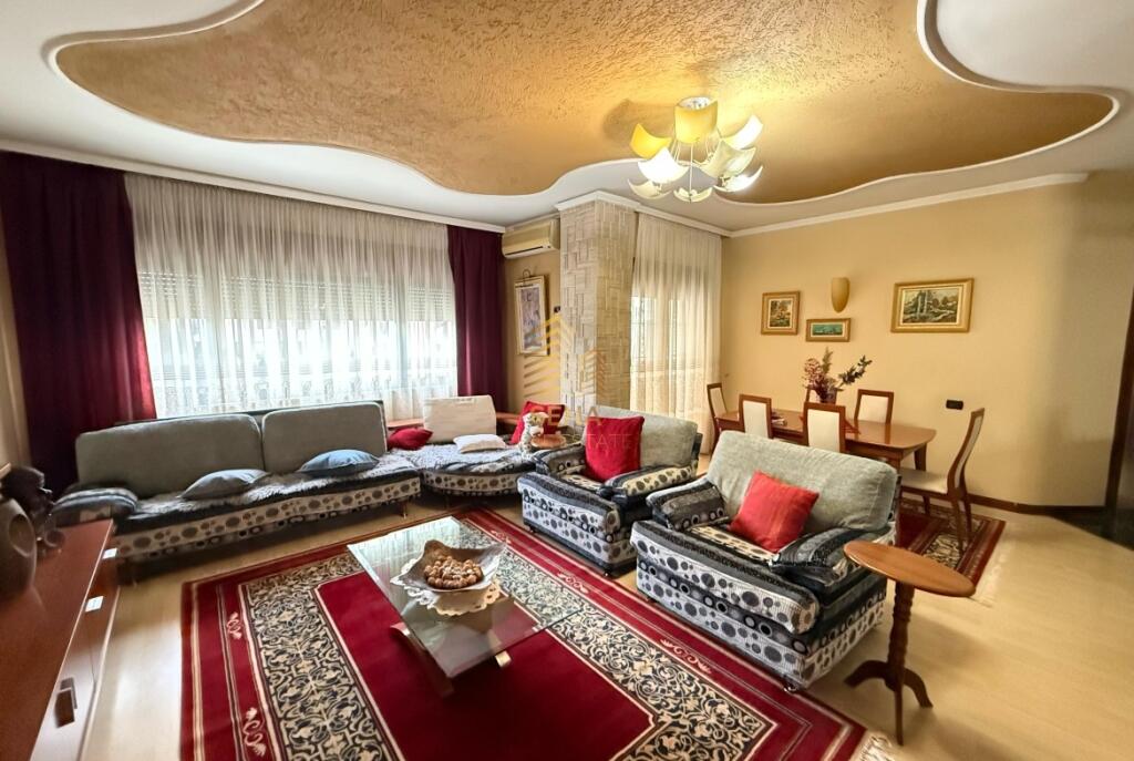 Qira, Apartament 2+1+2, Rruga Elbasanit – Stadiumi 'Air Albania'