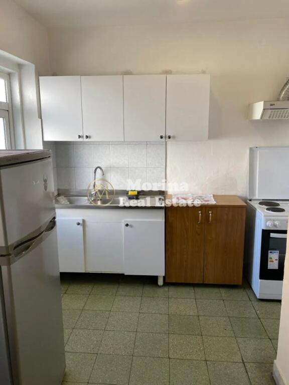 Qera, Apartament 2+1 'Rr. Ferit Xhajko'. Ish Restorant Durresi