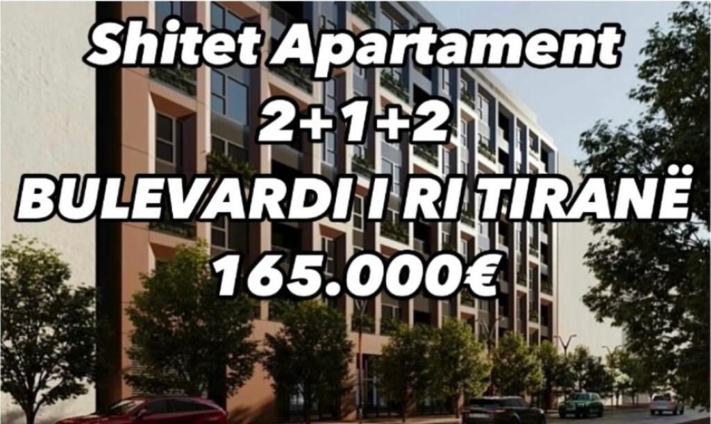 For sale 2+1+2 Apartment in the area of Bulevardi i Ri