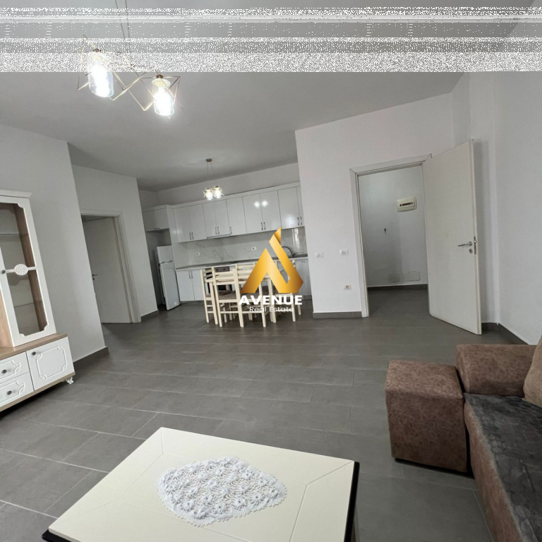 SHITET APARTAMENT I MOBILUAR 2+1+2, ULLIRI, KAMEZ