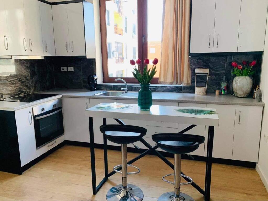 Apartment 1+1 for rent at Delijorgji Complex.