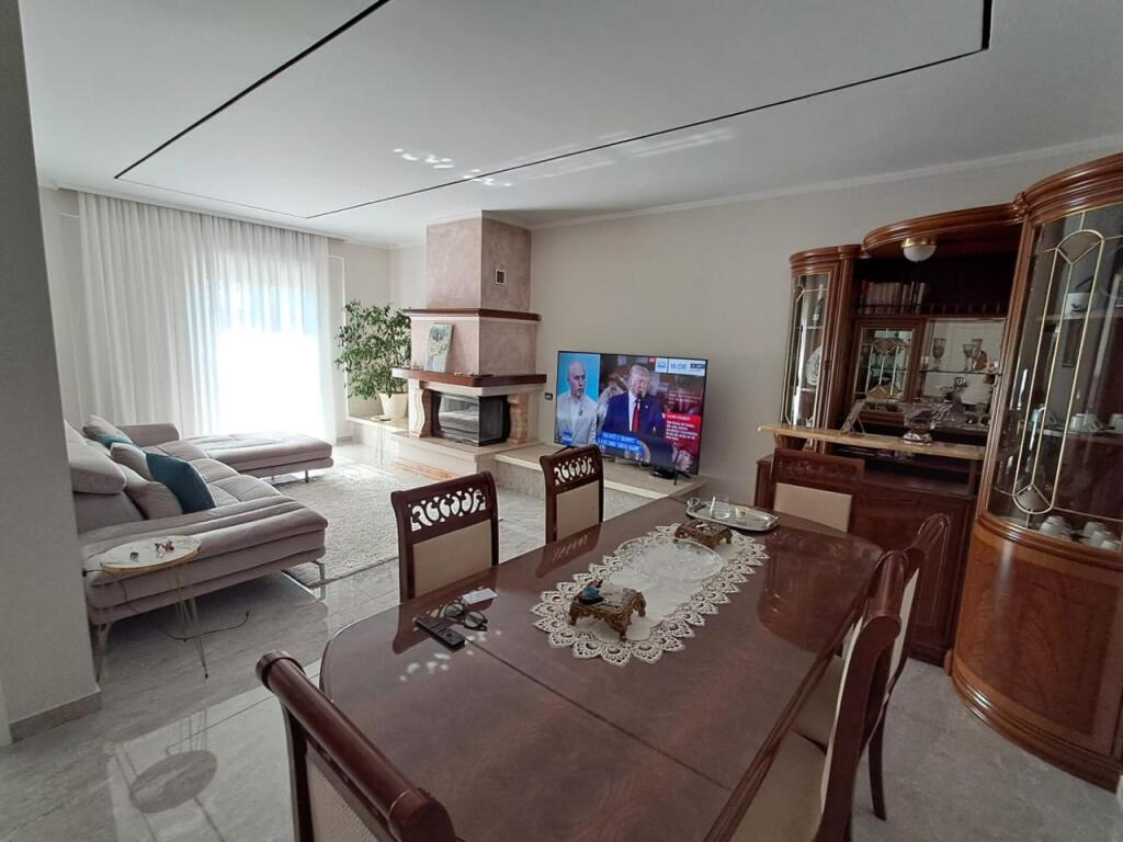 FLOOR 2 OF A VILLA FOR RENT PLEPA DURRES