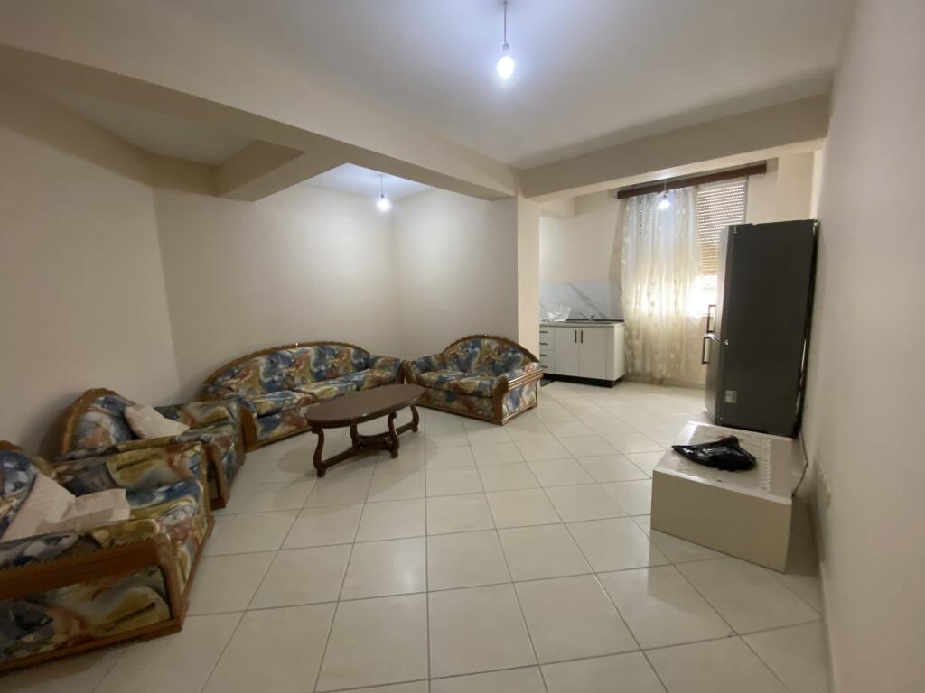 2+1, partially furnished, for living or office, zoo garden.