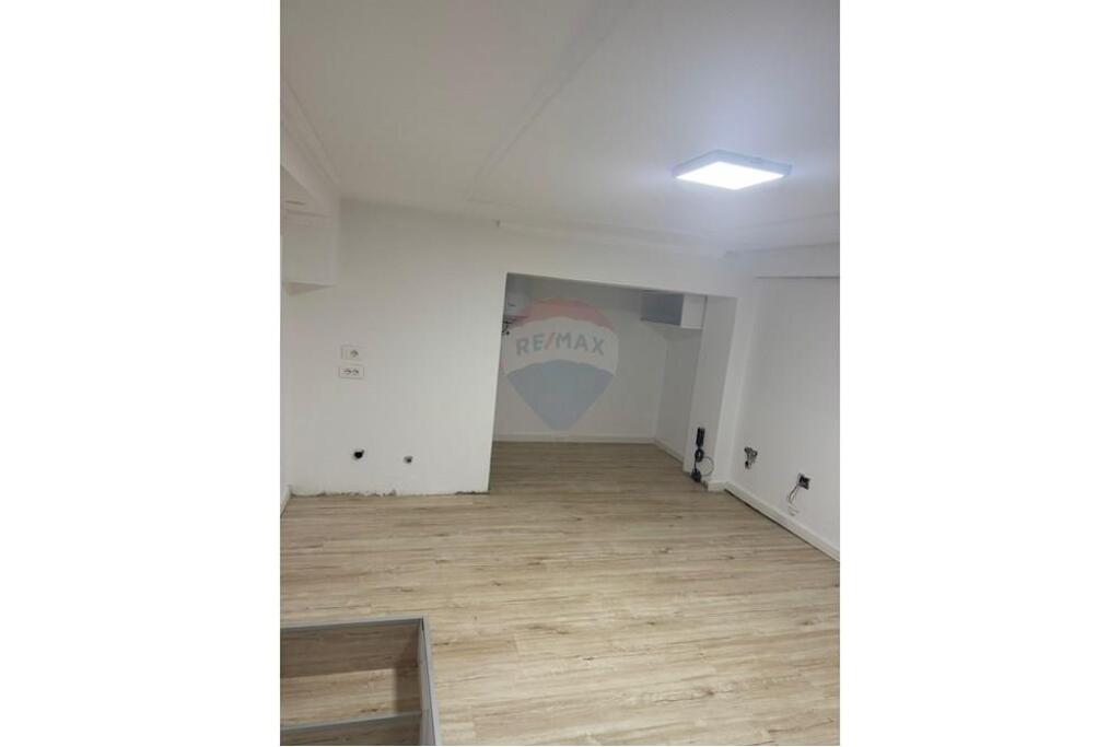 Ambient Dublex për qira në Ish Bllok