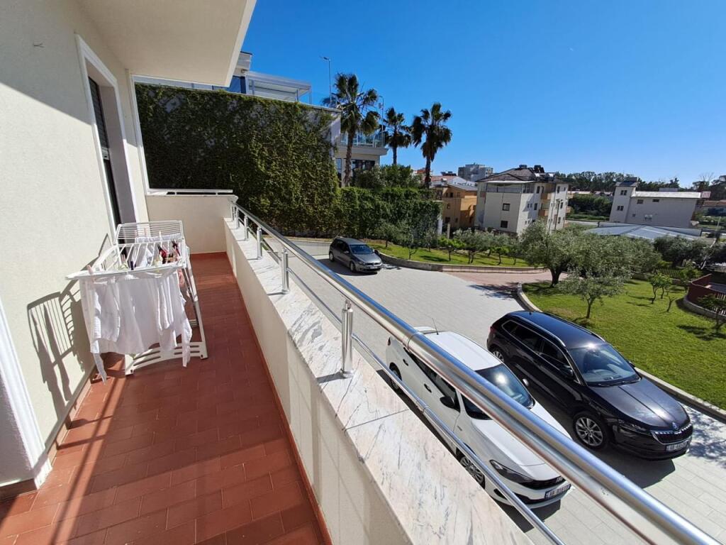 FLOOR 2 OF A VILLA FOR RENT PLEPA DURRES