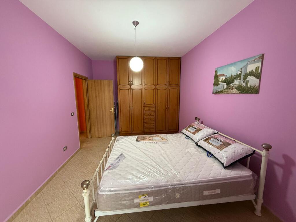 APARTAMENT ME QERA 1+1 PRANË PLAZHIT
