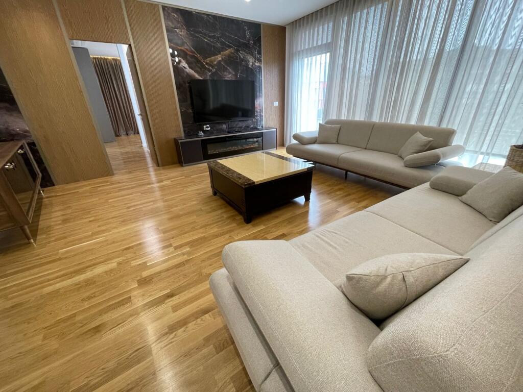 4+1 apartment for sale with a view of the Lake - "Lake View", Rruga e Kosovarëve