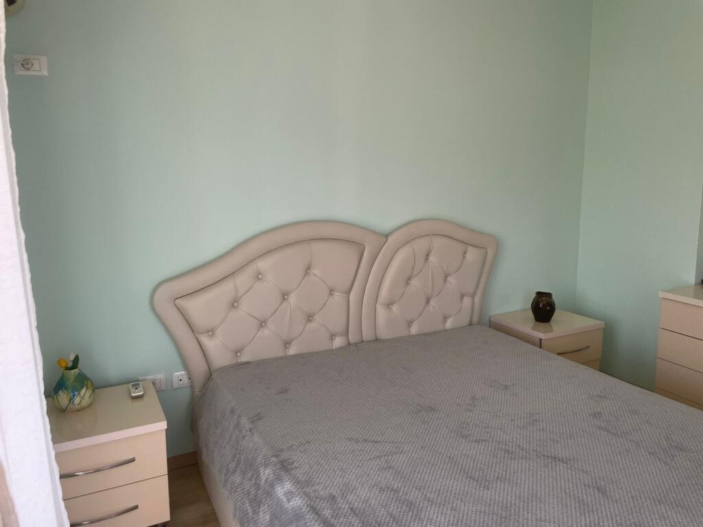 1+1, furnished at 21 Shi.