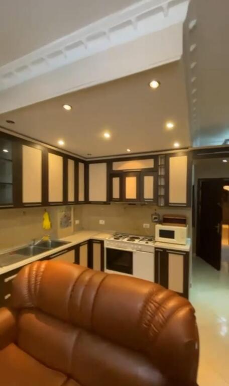 JAPIM ME QIRA APARTAMENT 2+1 NE FRESK!