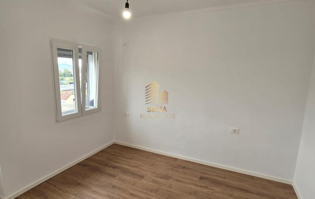 Shitet, Apartament 1+1, prane Deliorgjit – Rruga Irfan Tomini