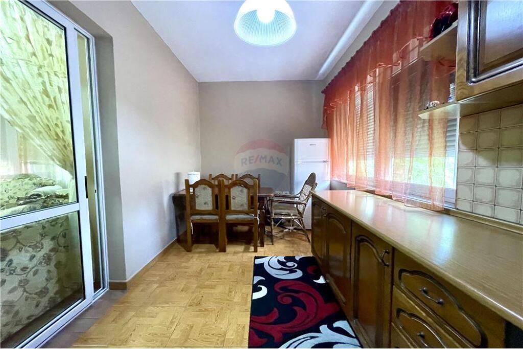 2+1 apartment by the street "Myslym Shyri"!