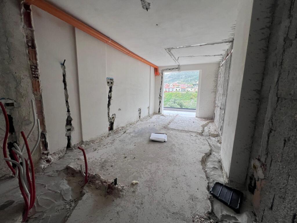 Studio për shitje me pamje deti në Vlorë