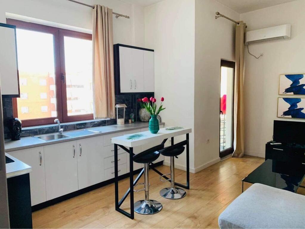 Apartment 1+1 for rent at Delijorgji Complex.