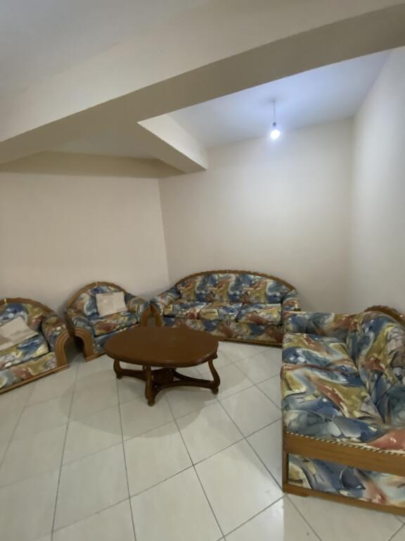 2+1, partially furnished, for living or office, zoo garden.