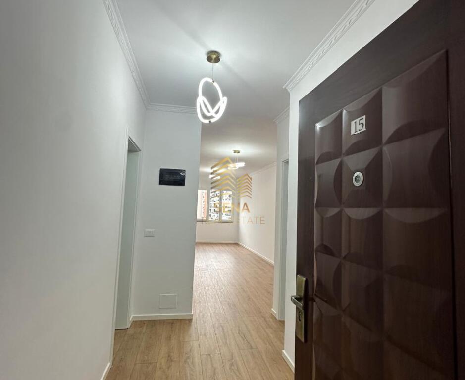 Shitet, Apartament 2+1+2WC+Bllk, Astir