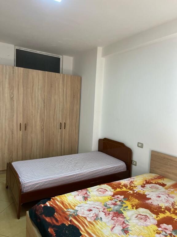 1+1 për qira në Astir
