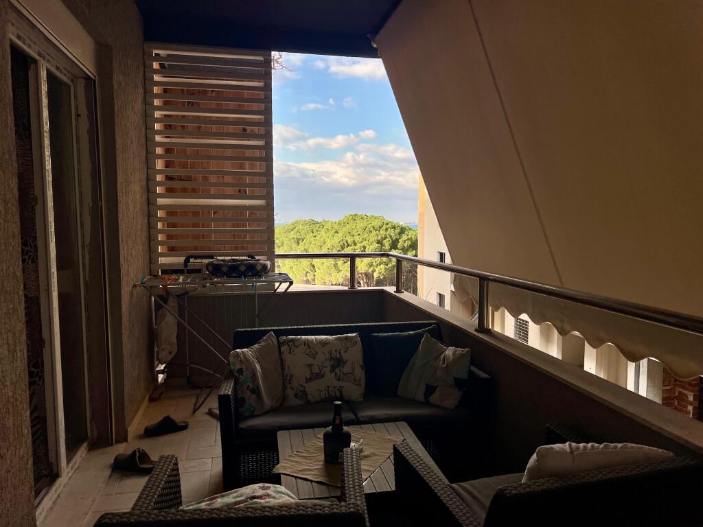 Appartamento in vendita a Valona