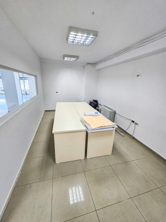 OFFICE FOR RENT 300 M2 DIBRA STREET
