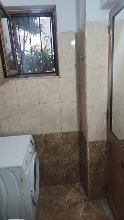 GARSIONERE 21 DHJETORI