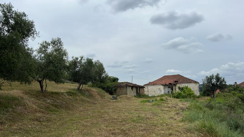 For sale, Private House + 2800 m2 Land "Maminas".