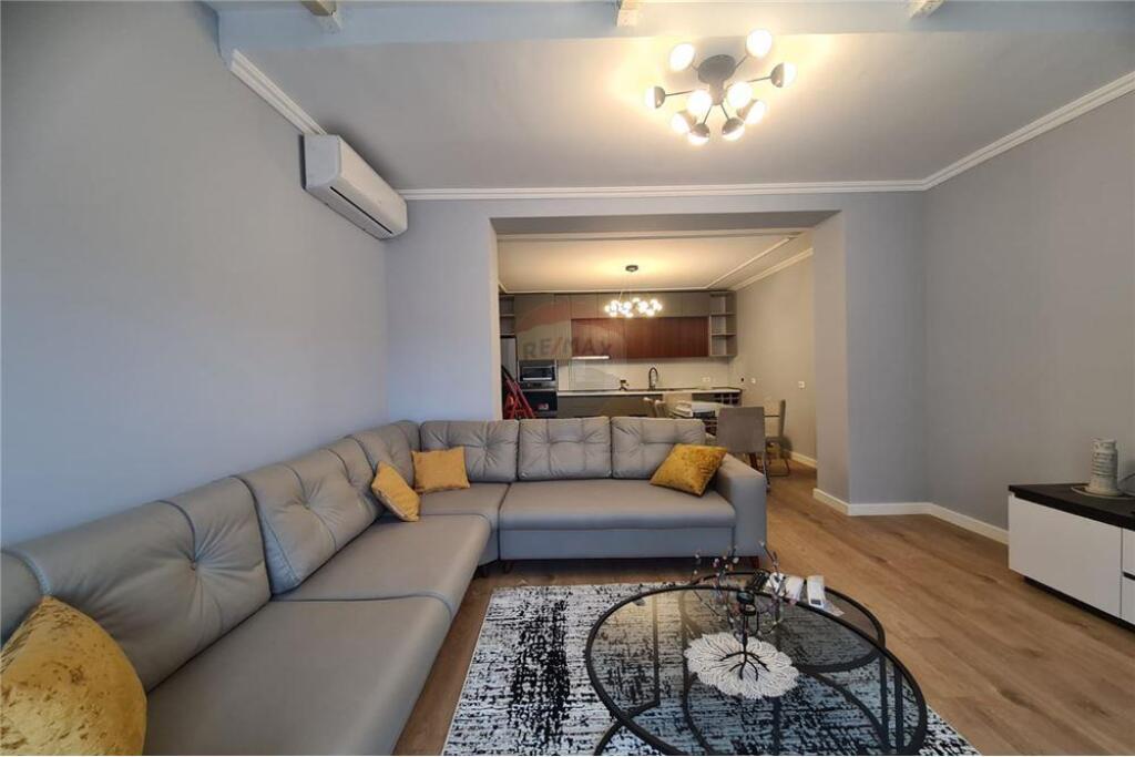 2+1 apartment for rent near the Ballet School!