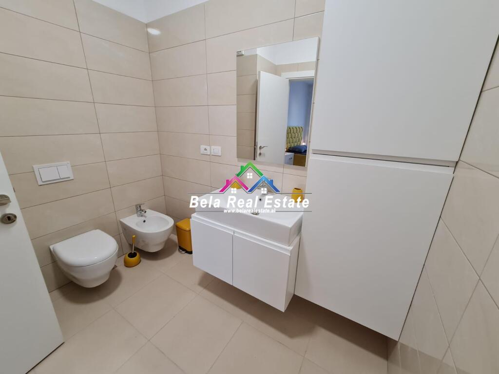 Appartamento di Lusso 2+1+2 in Affitto Vicino al Nuovo Maternità (ID B220115) Tirana