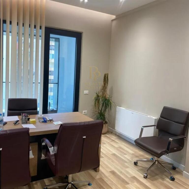 2+1 Apartment for Sale | Square 21, Kavaja Street (Tirana)