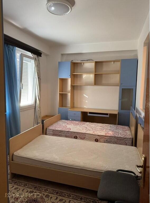 SHKOLLA 17 SHKURTI JAPIM ME QIRA APARTAMENT 3+1 FRESK
