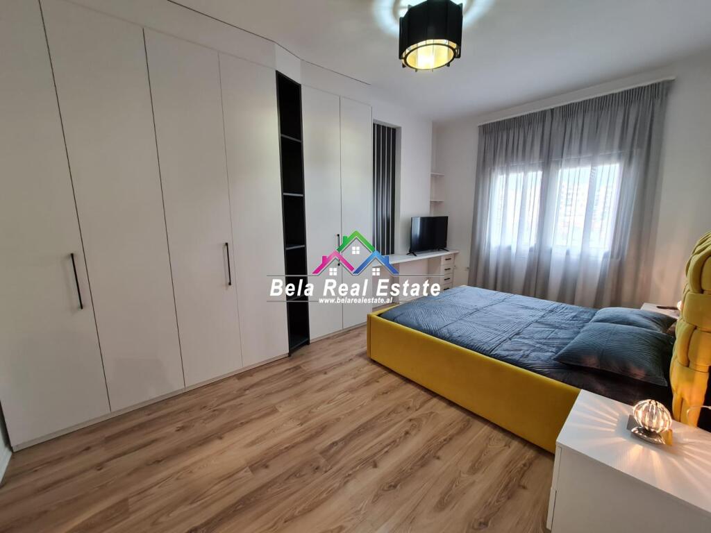 Appartamento di Lusso 2+1+2 in Affitto Vicino al Nuovo Maternità (ID B220115) Tirana