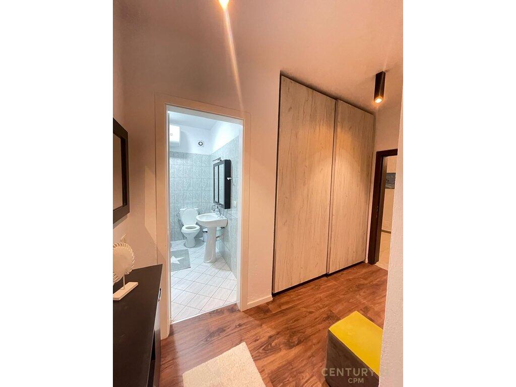 Apartament 1+1 për shitje te Xhamia e Tabakeve